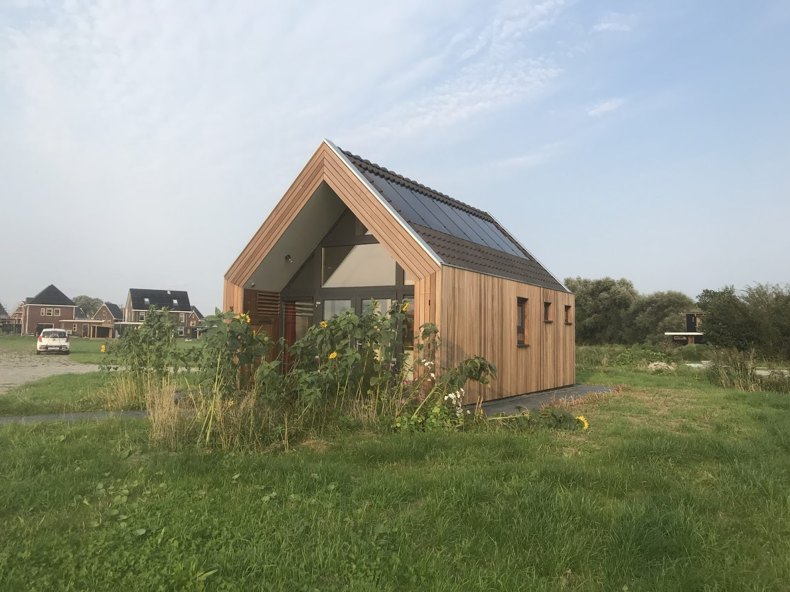 Tiny house wonen in Friesland met ruimte rust en regels