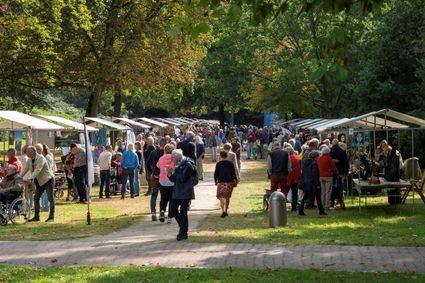 Naar de rommelmarkt in Friesland als dagje uit met een verhaal