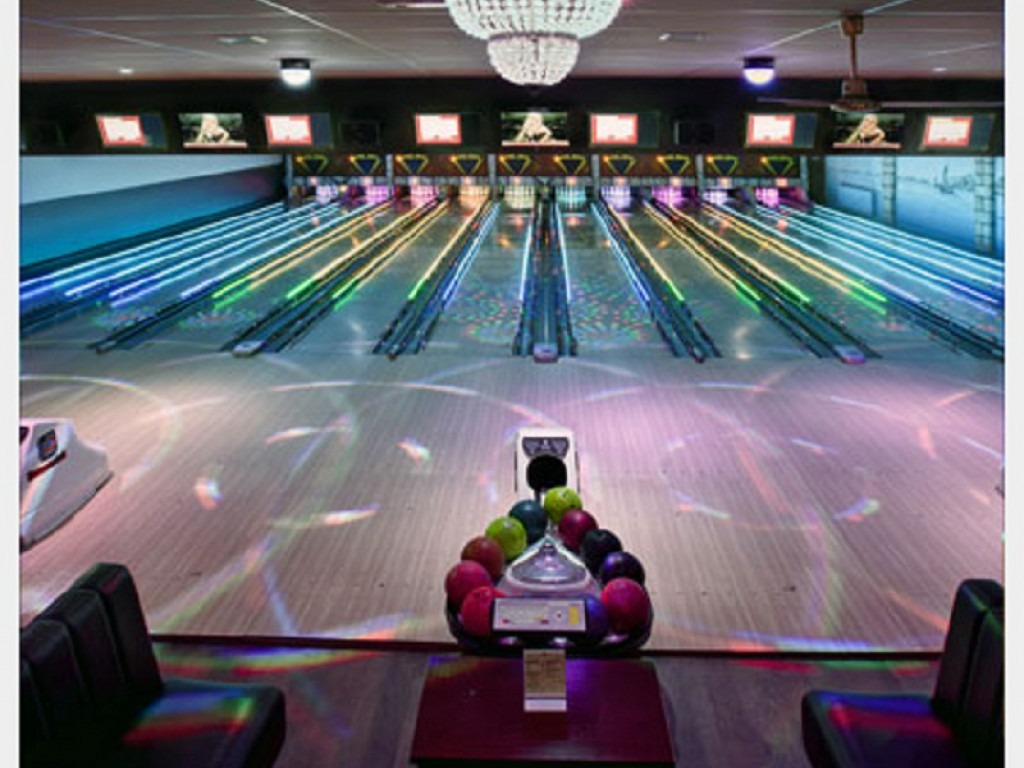 Bowlen in Friesland als vrijetijdsbesteding voor jong en oud